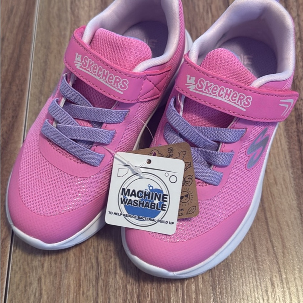 ✖️Sold✖️Skechers toddler size 10 Pink and Purple Sneakers